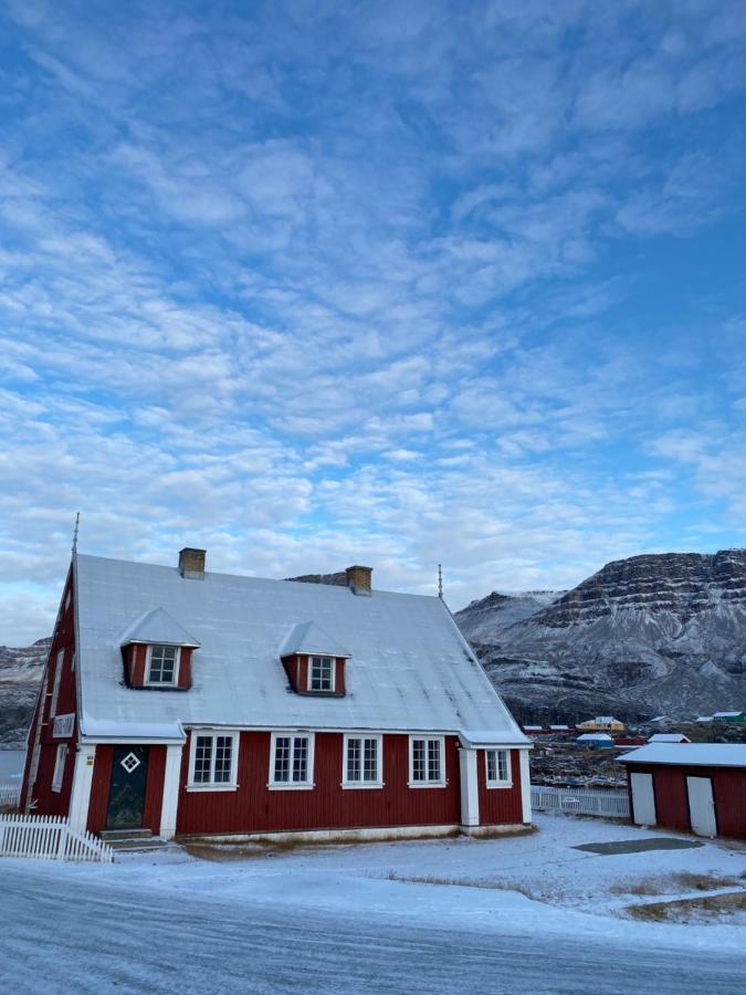 Hotel Disko Island Qeqertarsuaq Bagian luar foto